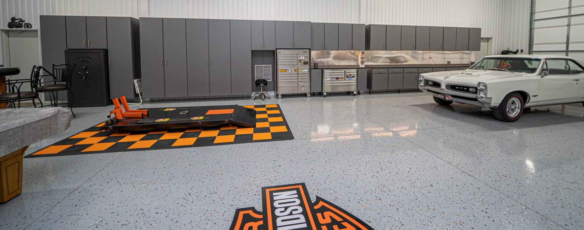 Advanced Garage Cabinets & Coatings